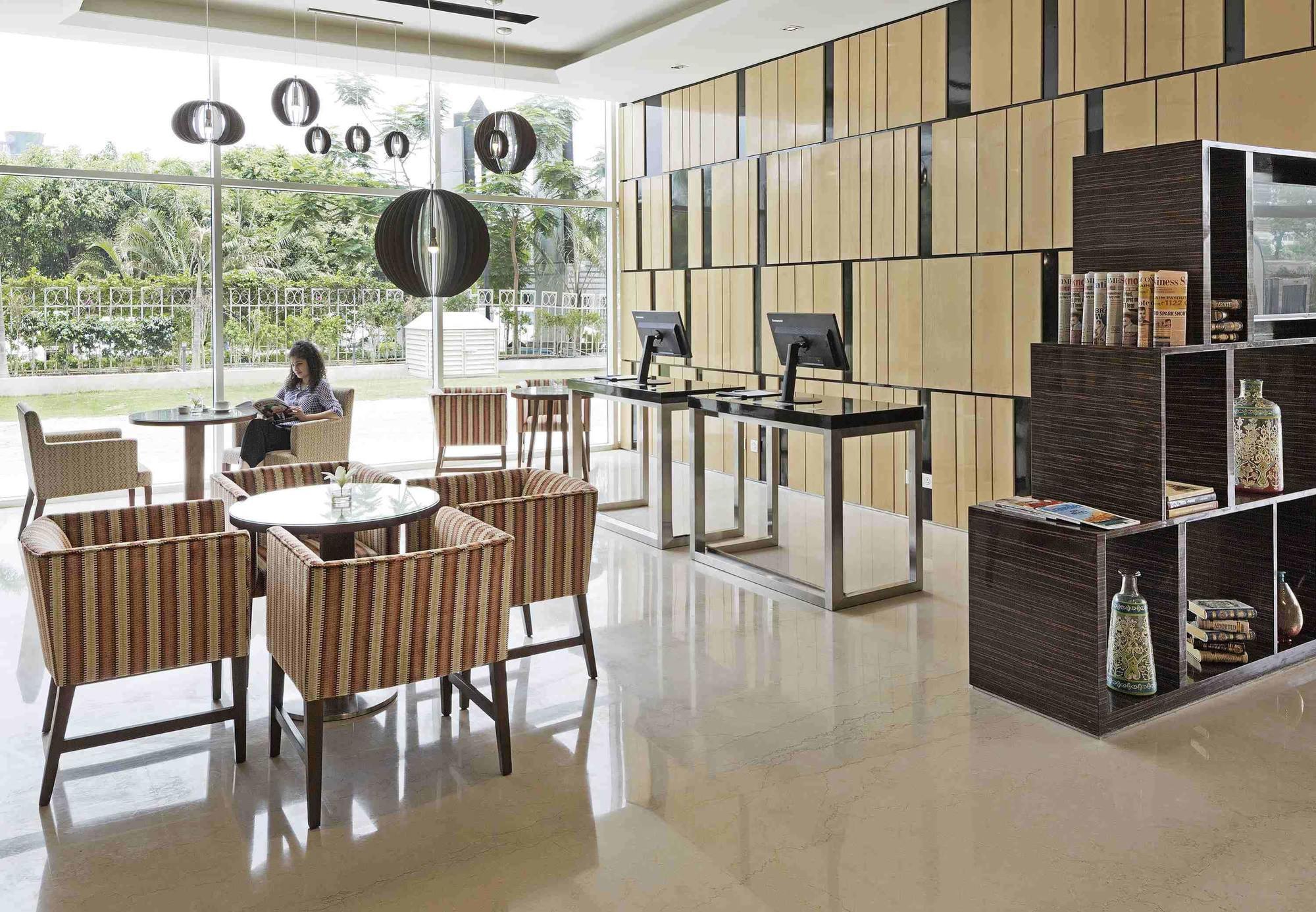 Fairfield By Marriott Lucknow Hotell Eksteriør bilde